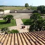 Ajo Sardinia לינה וארוחת בוקר