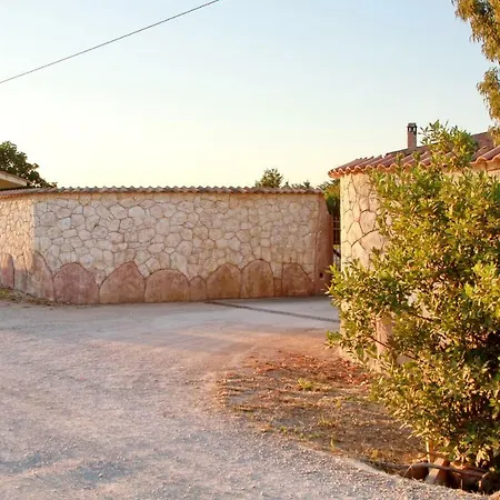 Ajo Sardinia Ольмедо
